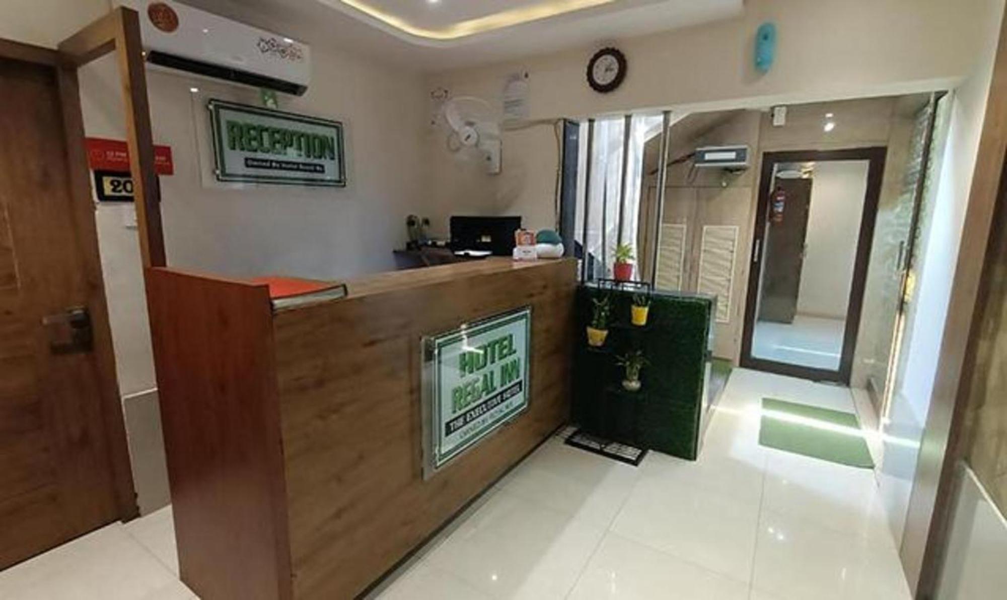 Fabhotel Regal Inn Bombaim Exterior foto
