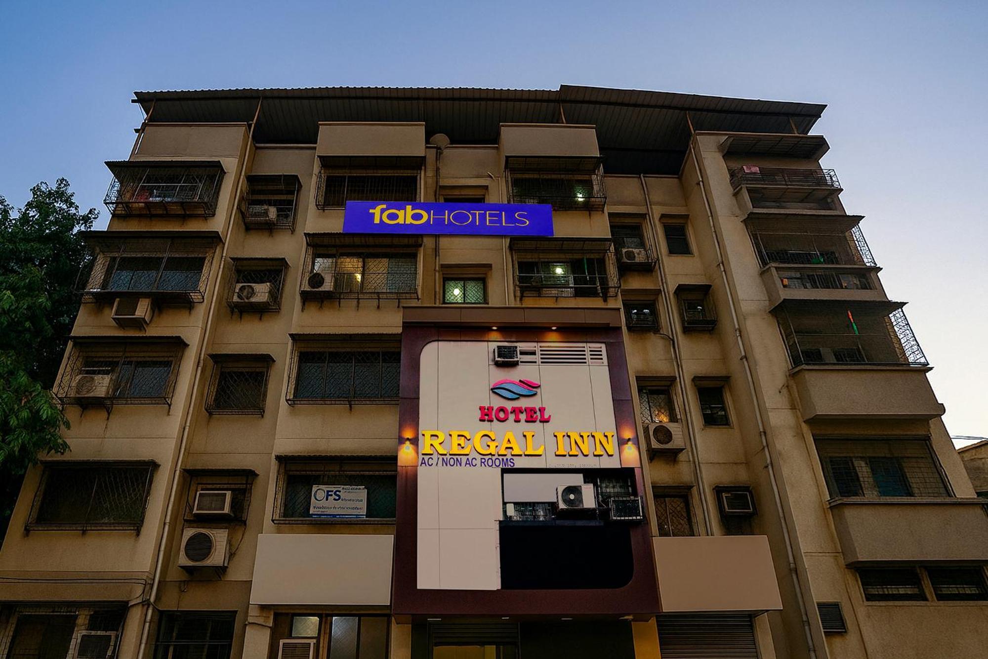 Fabhotel Regal Inn Bombaim Exterior foto